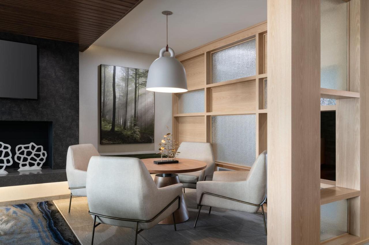 Fairfield Inn & Suites By Marriott Cleveland Tiedeman Road Brooklyn Bagian luar foto