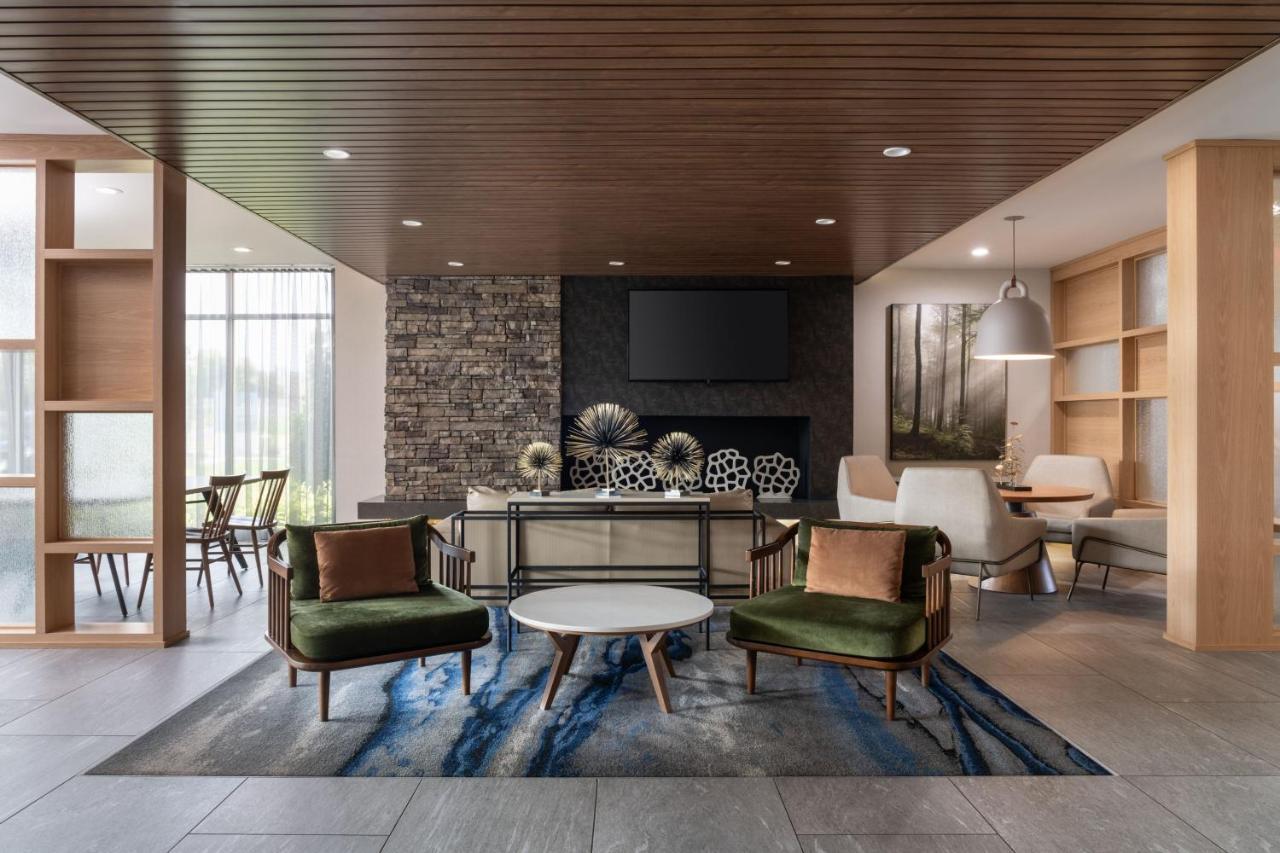 Fairfield Inn & Suites By Marriott Cleveland Tiedeman Road Brooklyn Bagian luar foto
